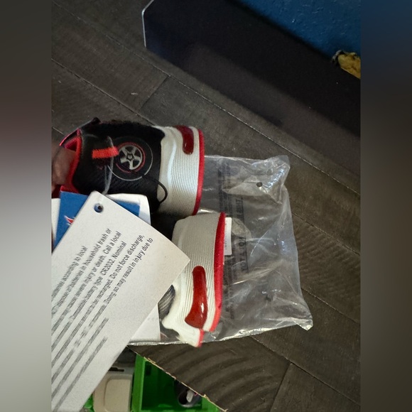 New Hot Wheels light up sneakers Toddler Boy Sz 9 Red Black Race cars 9T - Picture 12 of 14